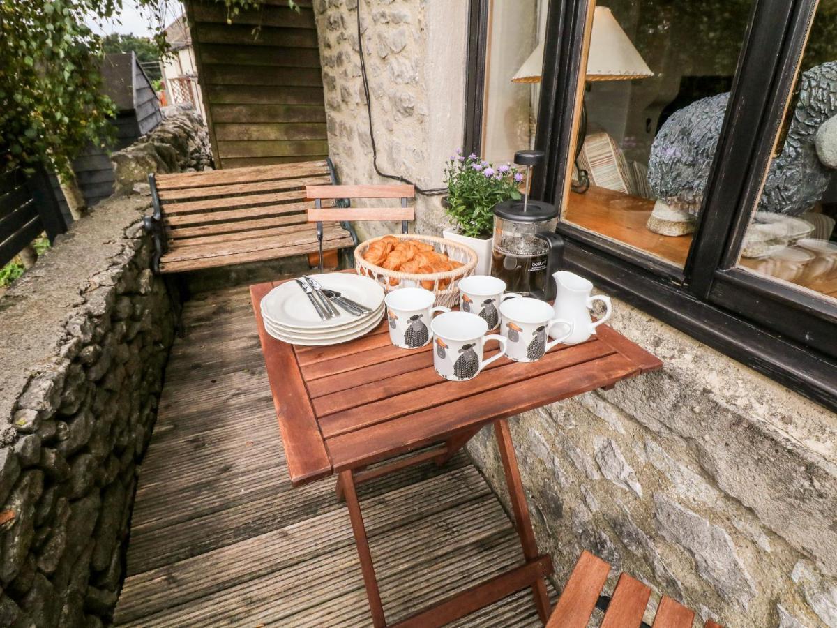 Kempshill Cottage Tideswell Bagian luar foto
